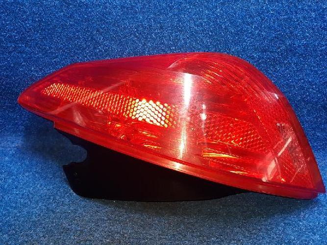 Tail Light Left (LH) Outer (fender) Peugeot 308 (2013)
