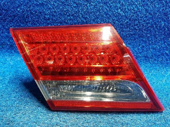 Tail Light Left (LH) Inner (tailgate) Hyundai Grandeur (2010)