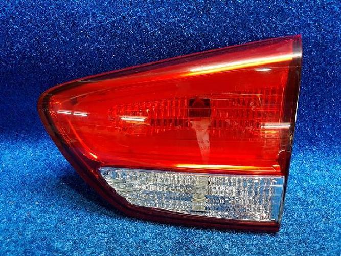 Tail Light Right (RH) Inner (tailgate) Kia Carens (2016)