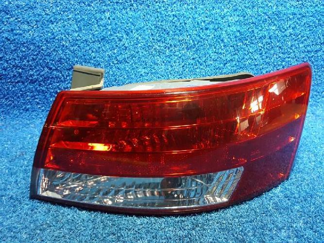 Tail Light Right (RH) Outer (fender) Hyundai Sonata (2006–2007)