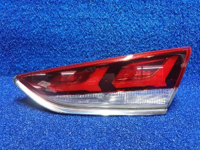 Tail Light Right (RH) Inner (tailgate) Hyundai Sonata (2017)