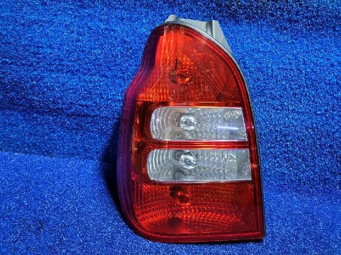Фонарь задний левый внешний Hyundai Terracan (2006)
