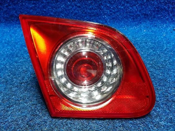 Tail Light Left (LH) Inner (tailgate) Volkswagen Passat (2009–2017)