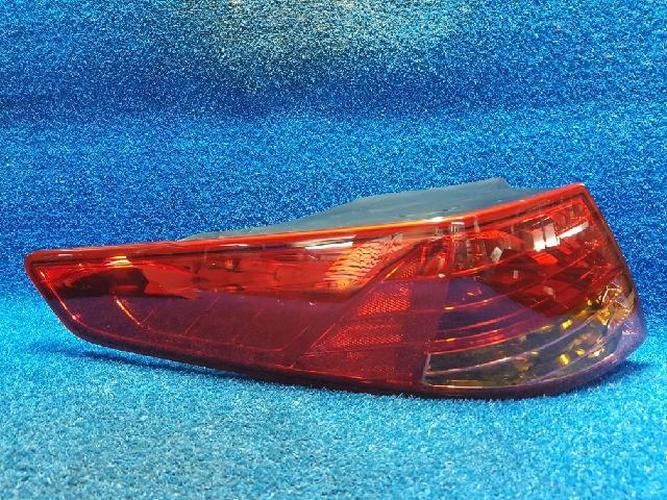 Tail Light Left (LH) Outer (fender) Kia K5 (2011–2012)