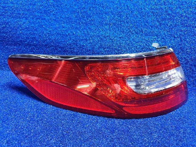 Фонарь задний левый внешний Hyundai Grandeur (2016)