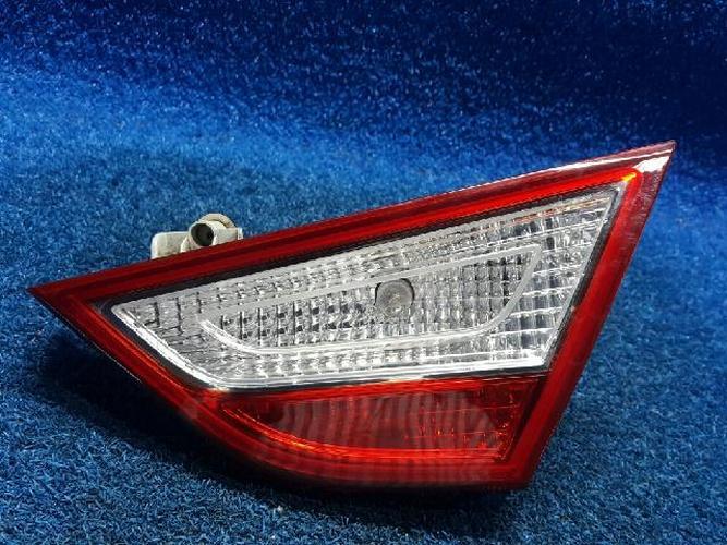 Tail Light Right (RH) Inner (tailgate) Hyundai Sonata (2010–2014)