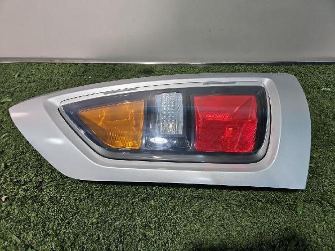 Фонарь задний левый внешний Kia Soul (2010)