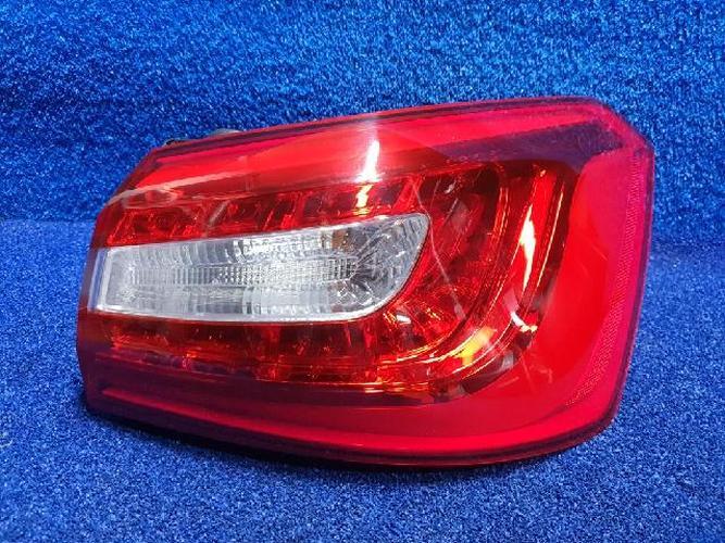 Фонарь задний правый внешний Kia K7 (2014)