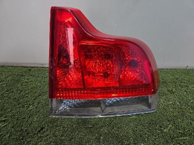 Фонарь задний правый внешний Volvo S60 (2007)