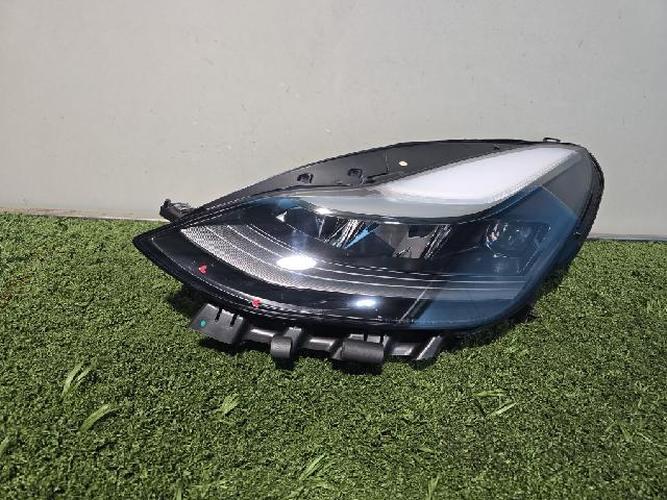 Фара передняя левая Tesla Model 3 (2022)