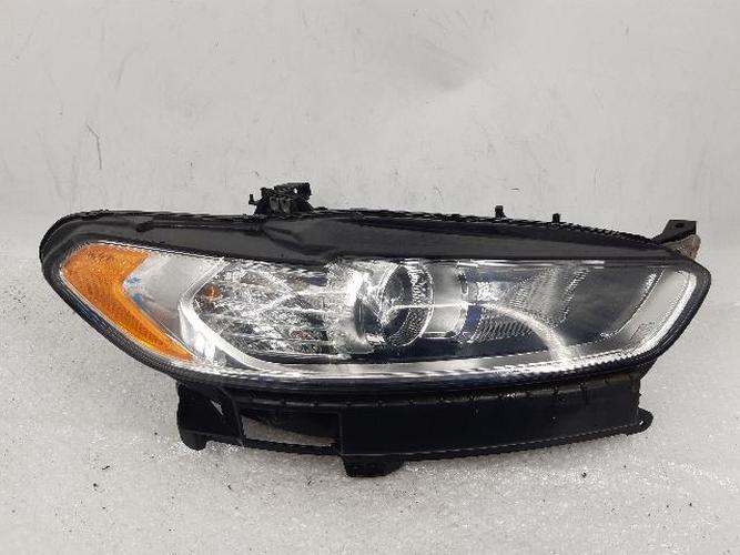 Headlight Right (RH) Ford Fusion (2014)