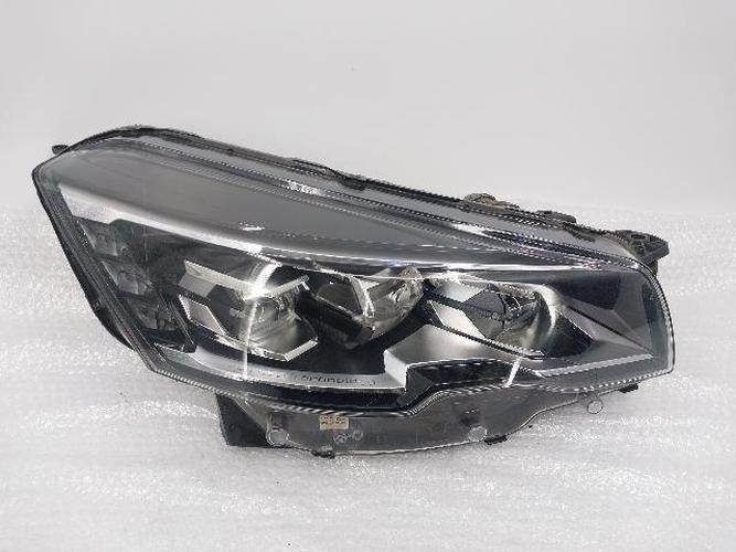 Headlight Right (RH) Peugeot 508 (2015)