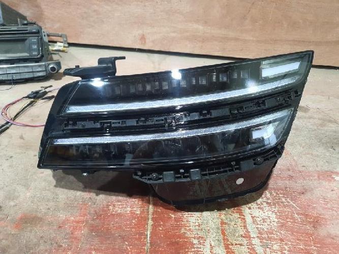 Headlight Right (RH) Genesis G80 (2024)