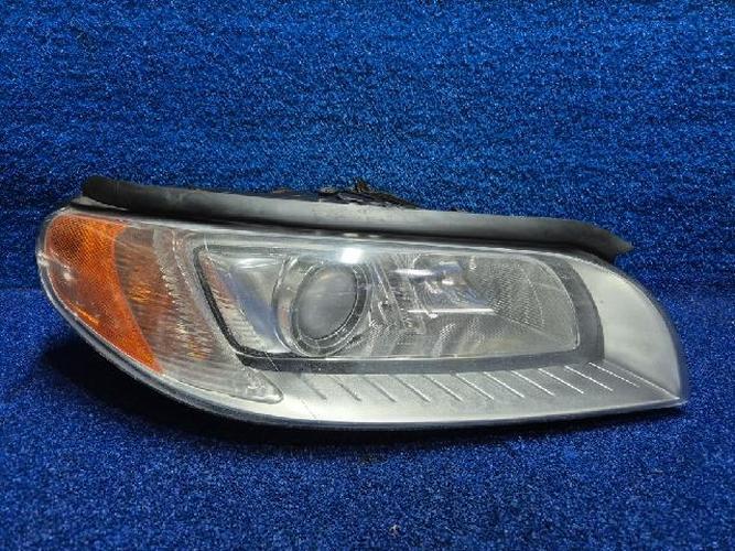 Headlight Right (RH) Volvo S80 (2009)