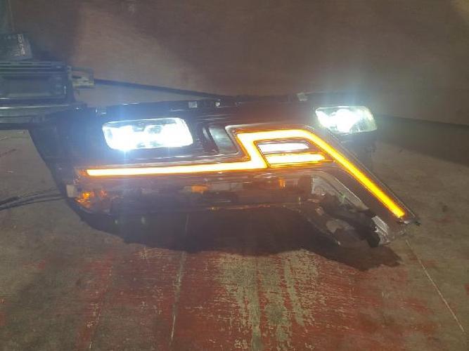 Headlight Right (RH) Kia Carnival (2021)