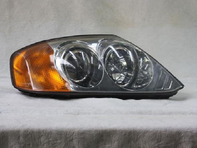 Headlight Right (RH) Hyundai Tuscani (2002)