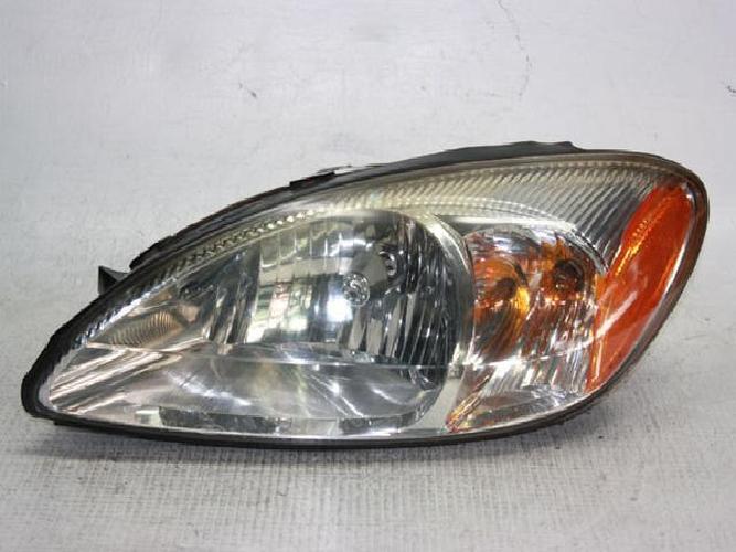 Headlight Left (LH) Ford Taurus (2008)