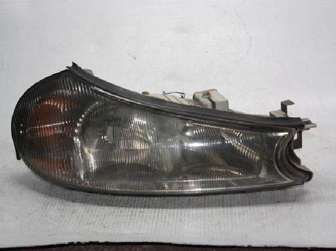 Headlight Right (RH) Ford Mondeo (1994)