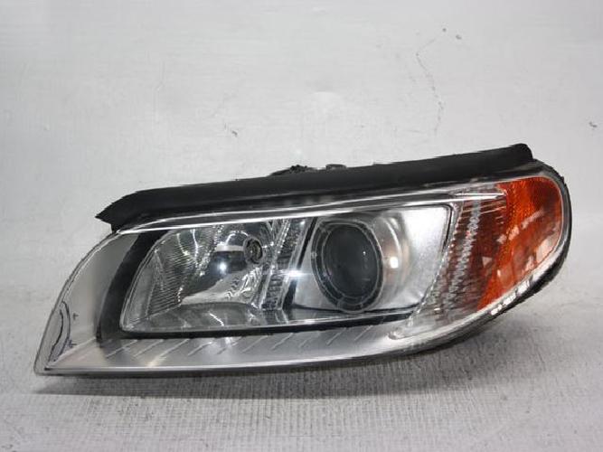 Фара передняя левая Volvo S80 (2000–2011)