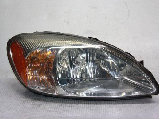 Headlight Right (RH) Ford Taurus (2008)
