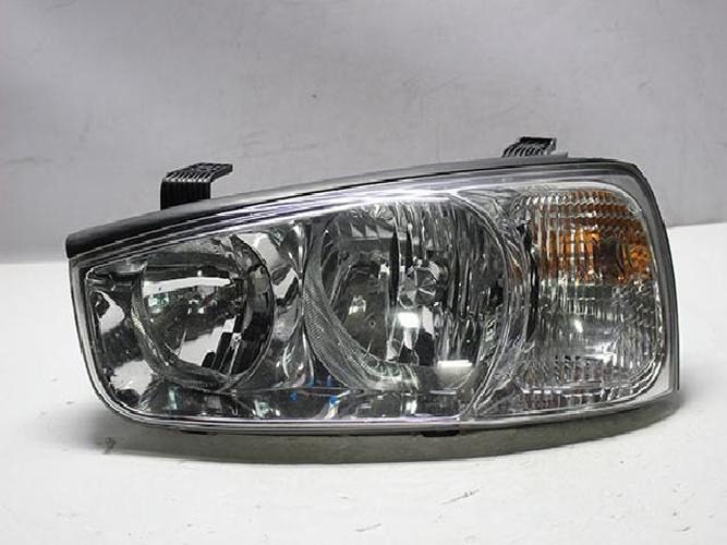 Headlight Left (LH) Hyundai Elantra (2000–2006)