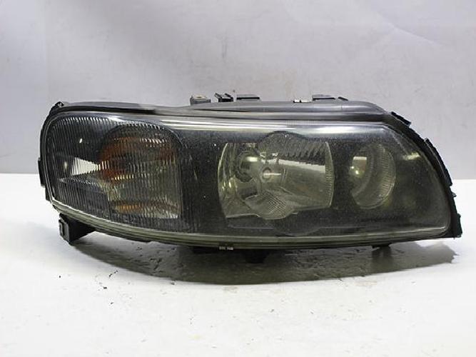 Фара передняя правая Volvo S60 (2001)