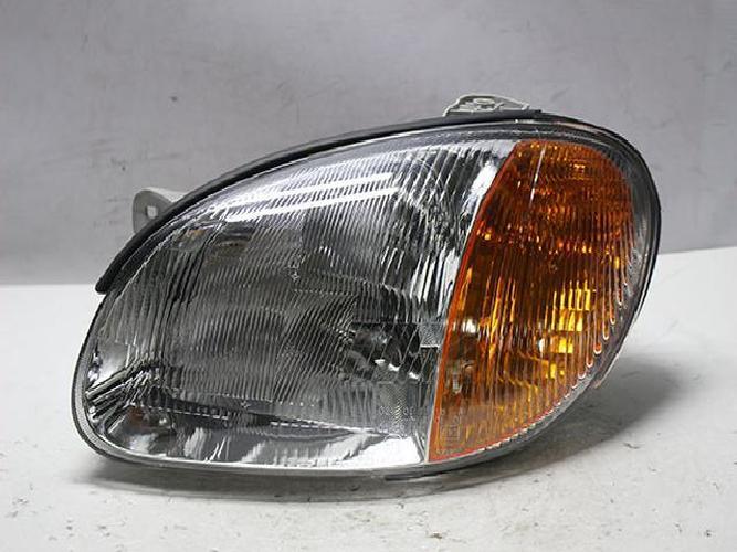 Headlight Left (LH) Hyundai Sonata (1999)