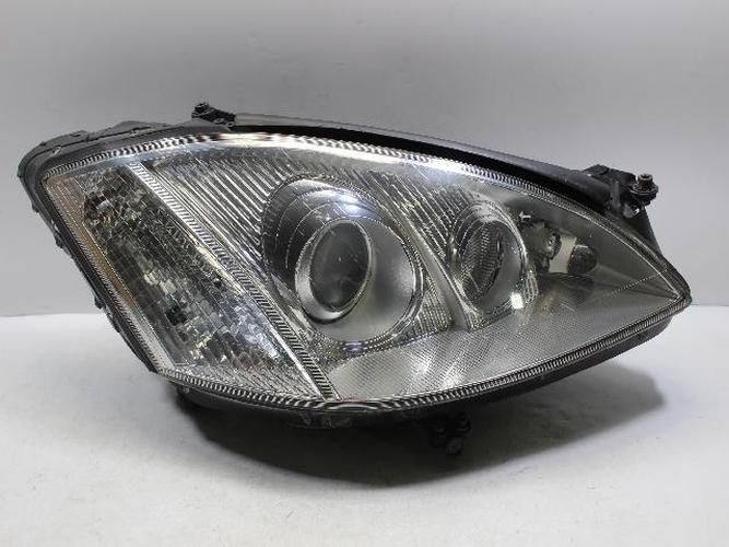 Headlight Right (RH) Mercedes-Benz S-Class (2005–2008)