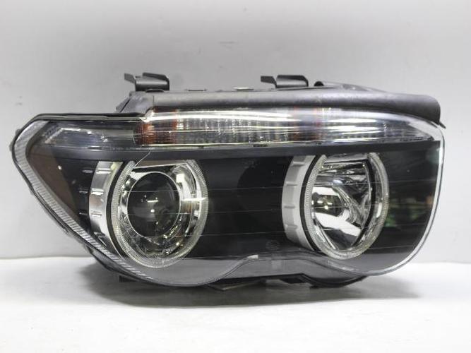 Фара передняя правая BMW 7 Series (2003–2004)
