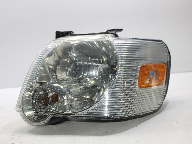 Headlight Left (LH) Ford Explorer (2007)