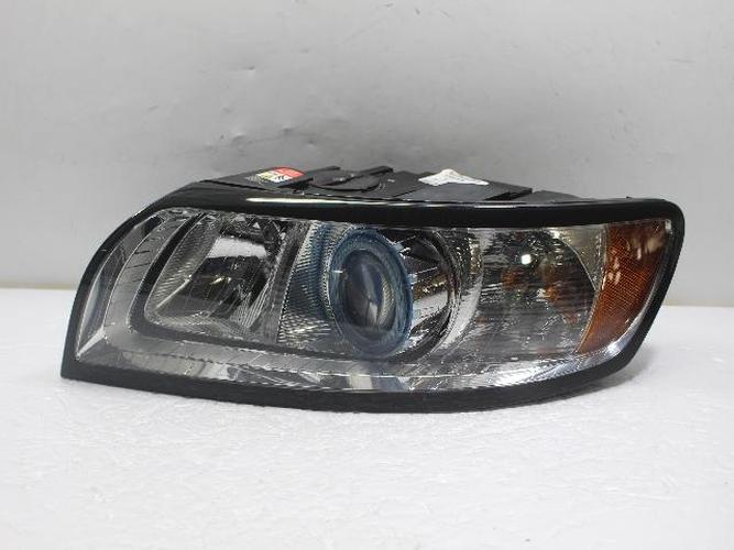 Фара передняя левая Volvo S40 (2008)