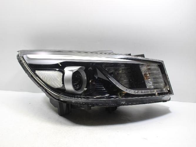 Headlight Right (RH) Kia Carnival (2015)