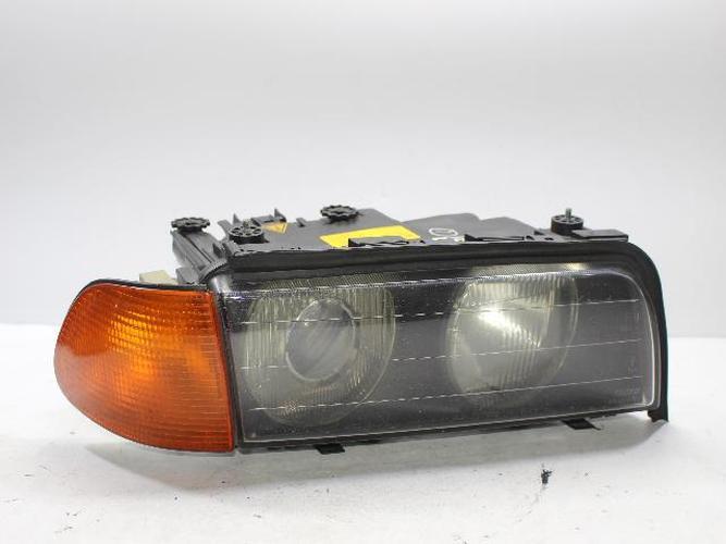 Headlight Right (RH) BMW 7 Series (2000)