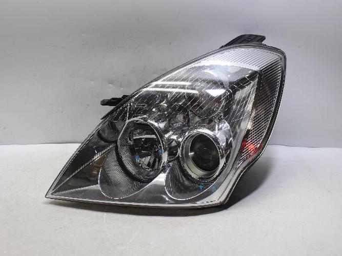Headlight Left (LH) Kia Carnival (2006)