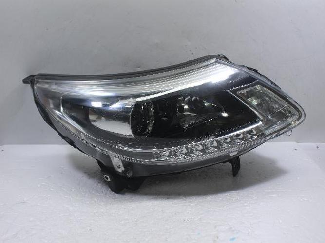 Headlight Right (RH) Renault SM5 (2014)