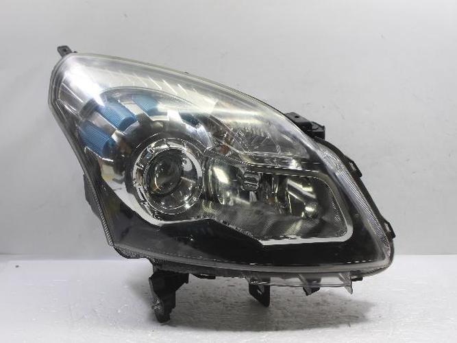 Headlight Right (RH) Renault QM5 (2008)