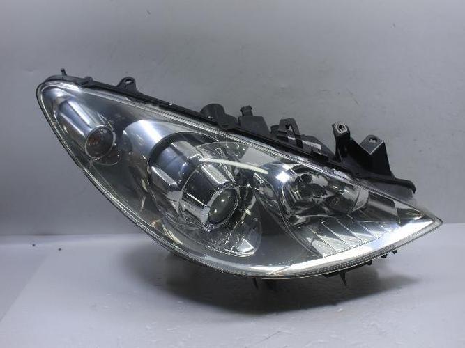 Headlight Right (RH) Peugeot 307 (2007)