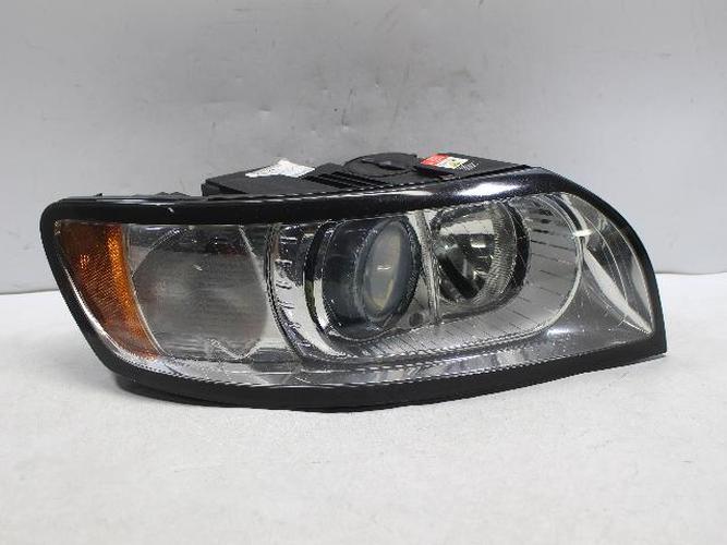 Фара передняя правая Volvo S40 (2010)
