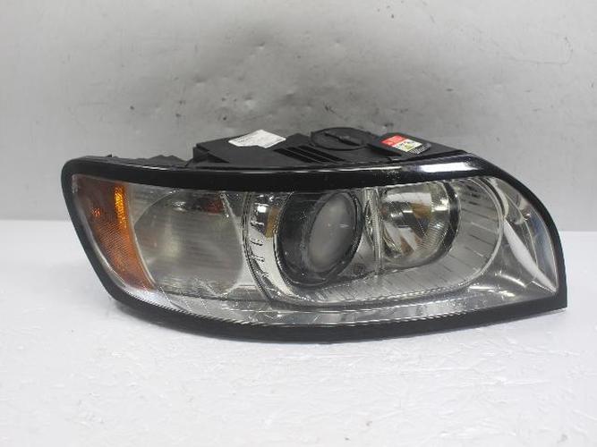 Фара передняя правая Volvo S40 (2010)