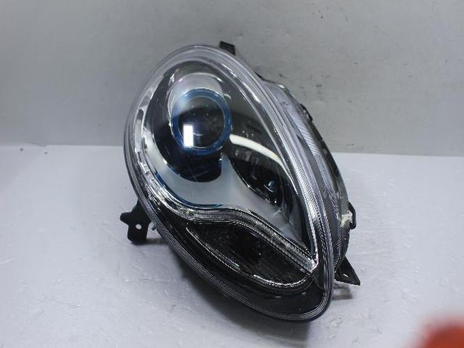Headlight Right (RH) Lancia (2018–2021)