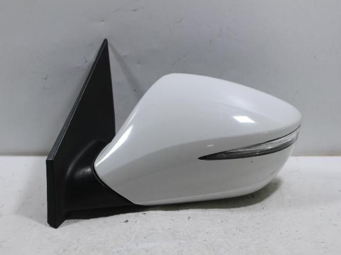 Зеркало боковое левое Hyundai Sonata (2014)