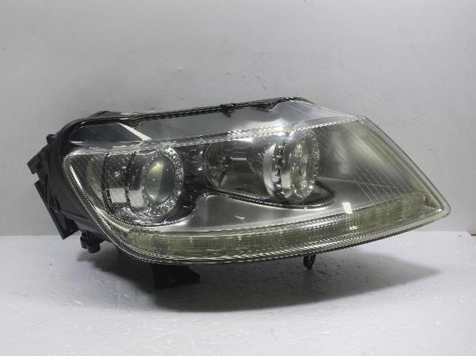 Headlight Right (RH) Volkswagen Phaeton (2008)