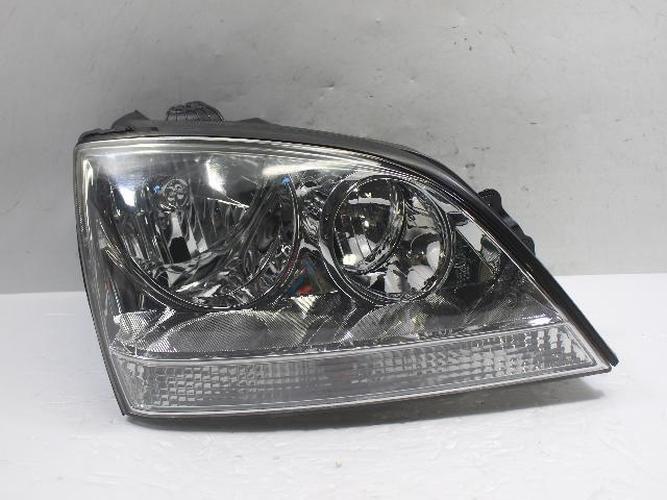 Headlight Right (RH) Kia Sorento (2003–2006)