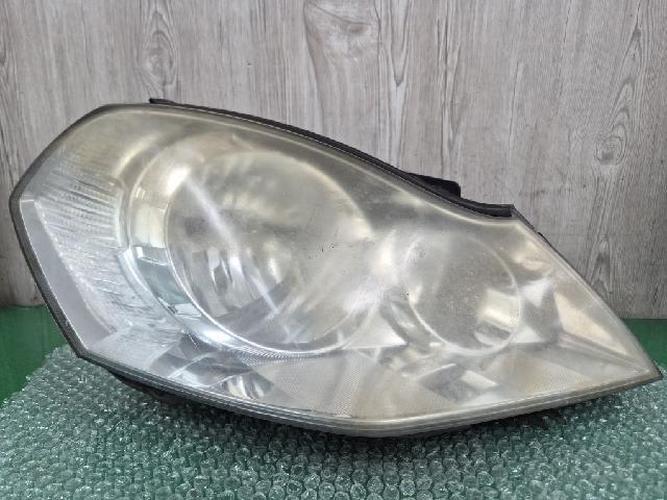 Headlight Right (RH) Renault SM5 (2008–2010)