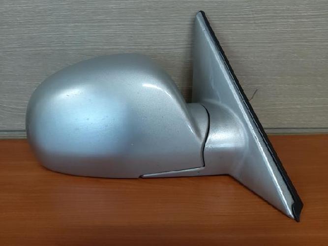 Зеркало боковое правое Hyundai Sonata (2004)