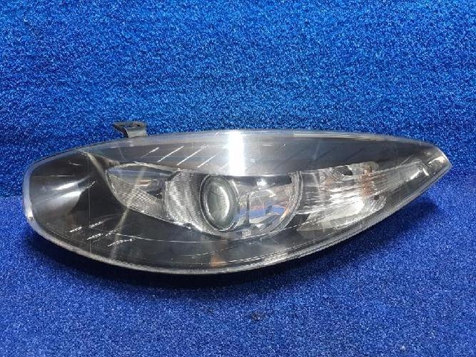 Headlight Left (LH) Renault SM3 (2013)