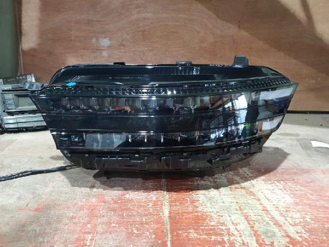Headlight Left (LH) Genesis G90 (2022–2023)