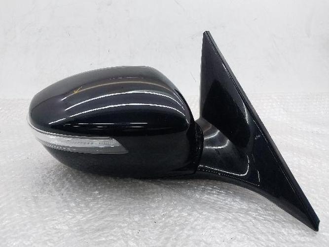 Зеркало боковое правое Kia Opirus (2010)