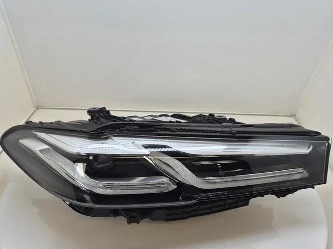 Headlight Right (RH) BMW 5 Series (2021)