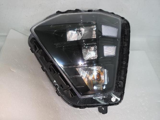 Headlight Left (LH) Hyundai Kona (2024)